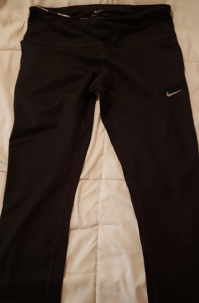 Nike DriFit Capri